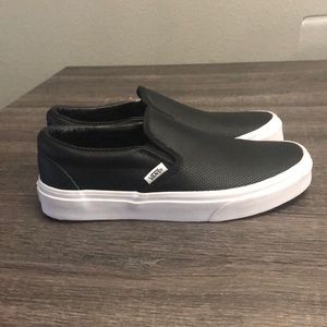 Vans ASHER PERFORATED SLIP-ON SNEAKER